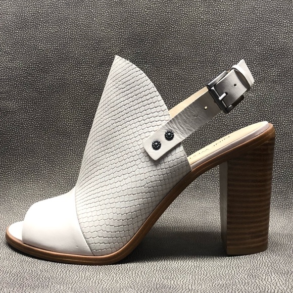 comfortable peep toe booties